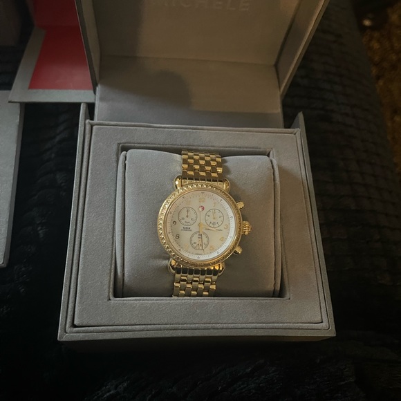 Michele CSX gold with diamonds in the bezel - Picture 9 of 16